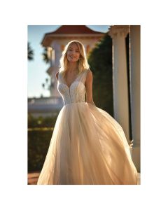 Vestido Estilo a Tul y Encaje