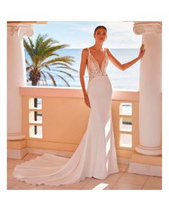 Vestido Estilo Sirena CREPE, Encaje y Pedrería