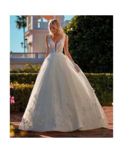 Vestido Estilo Princesa TUL, Encaje y Pedrería