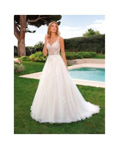 Vestido Estilo Princesa TUL, Encaje y Pedrería