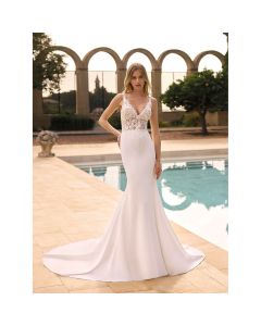 Vestido Estilo Sirena Tul y Crepe