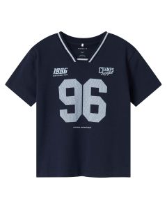 Playera Tipo Deportiva con Cuello en V