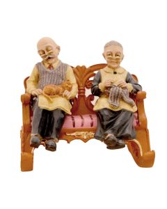 Pareja Viejitos en Mecedora